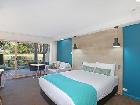 Charlesworth Bay Beach Resort - Go Out 41