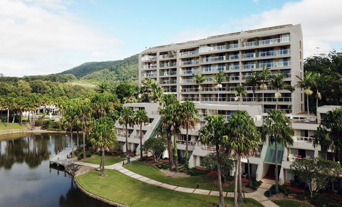 Charlesworth Bay Beach Resort - Go Out 35