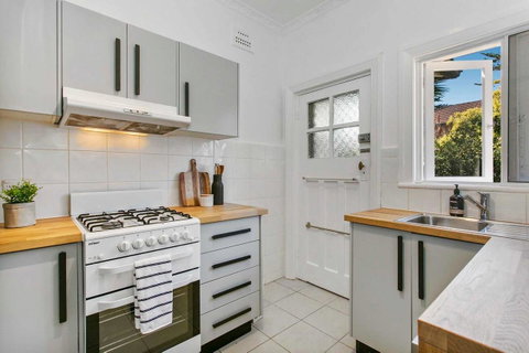 Seaspray - Manly Beach Apartment Close To The Sand - Go Out 4