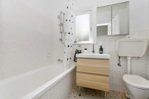 Seaspray - Manly Beach Apartment Close To The Sand - Go Out 11