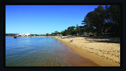 BASE Holidays - Ettalong Beach Premium Apartments - Go Out 1