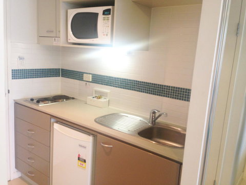 BASE Holidays - Ettalong Beach Premium Apartments - Go Out 23