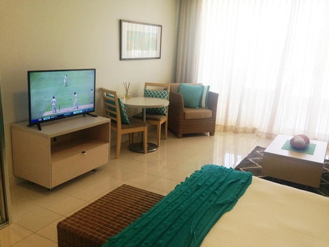 BASE Holidays - Ettalong Beach Premium Apartments - Go Out 36