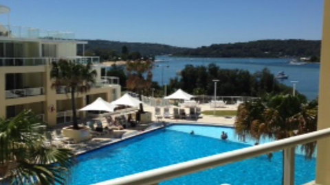 BASE Holidays - Ettalong Beach Premium Apartments - Go Out 22