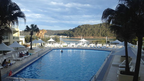 BASE Holidays - Ettalong Beach Premium Apartments - Go Out 24