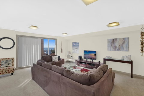 Sandy Cove Apartments - Pubs and Clubs 8