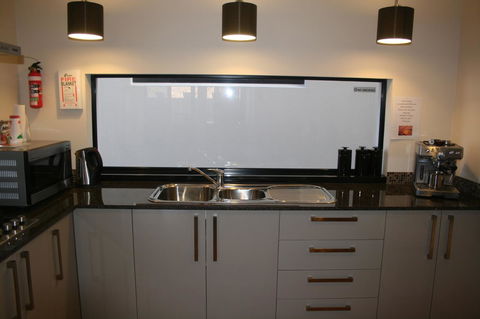 Aabi's At Byron - Pubs and Clubs 31