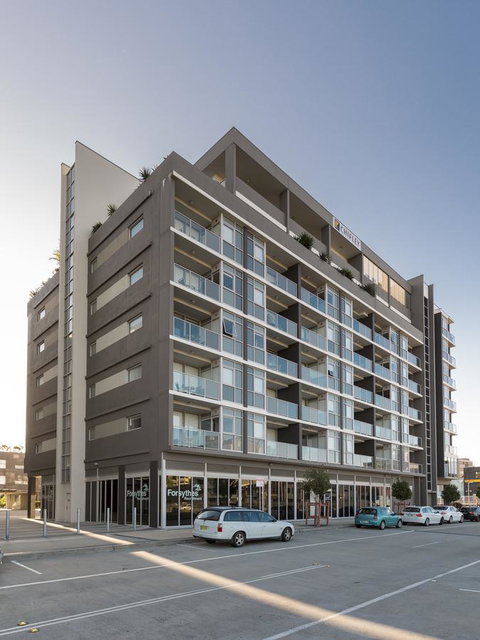 Honeysuckle Executive Apartments - Go Out 0
