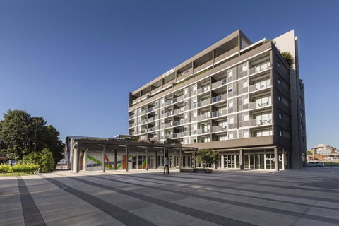 Honeysuckle Executive Apartments - Go Out 30