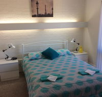 Como Lodge - Pubs and Clubs