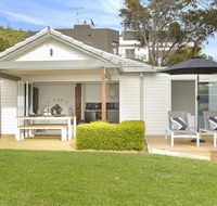 The Beach House North Wollongong - Pubs and Clubs