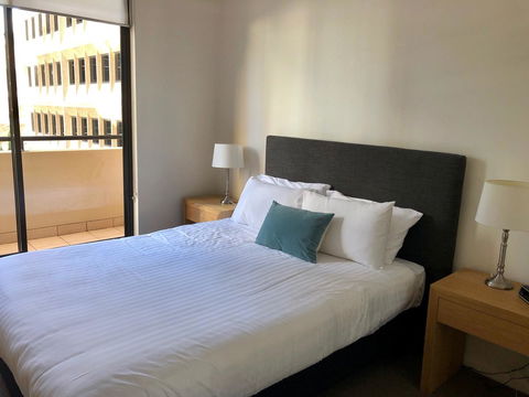 Wyndel Apartments - Apex North Sydney - Go Out 15
