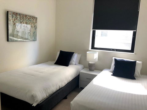 Wyndel Apartments - Apex North Sydney - Go Out 1