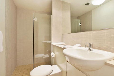 Wyndel Apartments - Apex North Sydney - Go Out 16