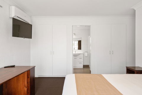 Wollongbar Motel - Pubs and Clubs 30