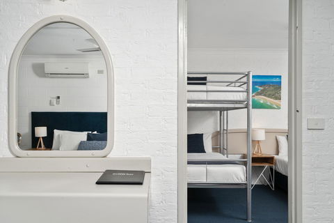 Wollongbar Motel - Pubs and Clubs 19