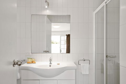 Wollongbar Motel - Pubs and Clubs 34