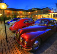 Cooma Motor Lodge Motel - Pubs and Clubs