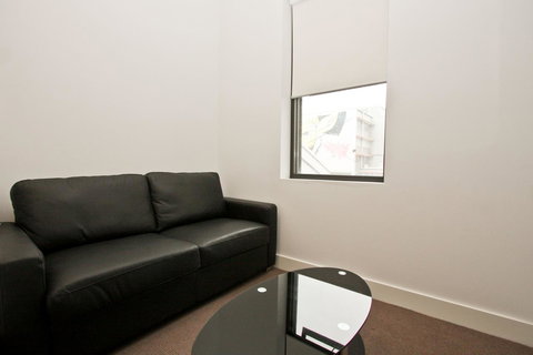 The Star Apartments - Go Out 13