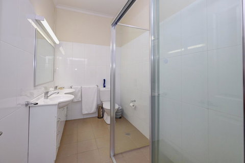 Lakes And Ocean Hotel Forster - Go Out 2