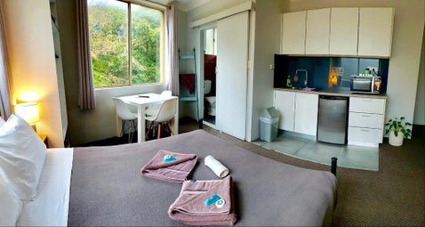 Manly Beachside Apartments - Go Out 9