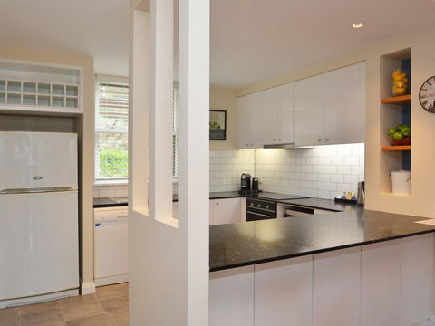 Villa De Saran Located Within Cypress Lakes - Pubs and Clubs 8