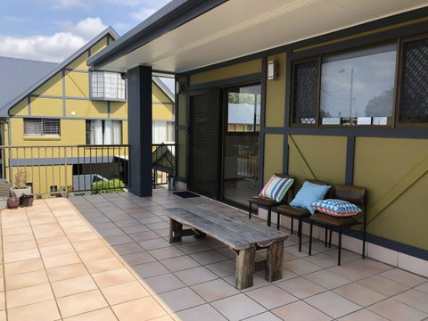 Coastal Bay Motel - Pubs and Clubs 25