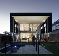 Casuarina Beachfront House - Hostie Properties - Pubs and Clubs