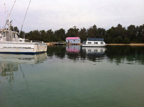 BlueWater Apartments - Pubs and Clubs 7