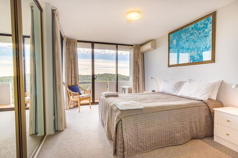 Pacific Towers Beach Resort - Go Out 37