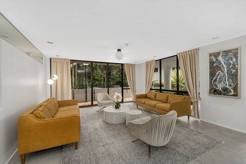 Pacific Towers Beach Resort - Go Out 10