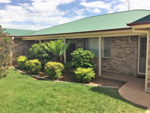 Tic Tac Toe Quality Accommodation - Pubs and Clubs 1