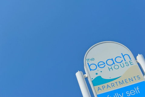Beach House Holiday Apartments - Go Out 3