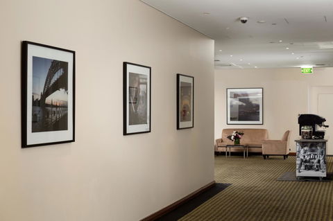 Rydges North Sydney - Pubs and Clubs 21