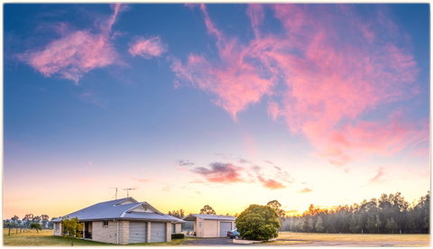 Madigan Wine Country Cottages - Pubs and Clubs 30