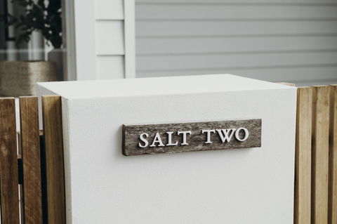 Salt At Shoal Bay - Pubs and Clubs 8