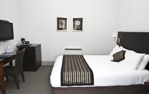 Q Station - Go Out 33
