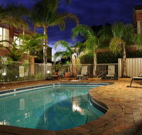 Beaches Apartments Merimbula - Pubs and Clubs