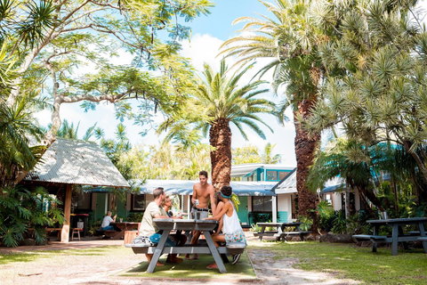 Wake Up! Byron Bay - Pubs and Clubs 16