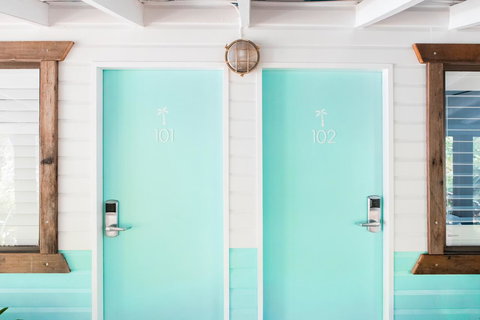 Wake Up! Byron Bay - Pubs and Clubs 1