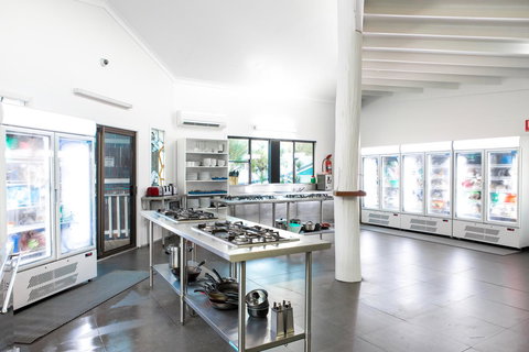 Wake Up! Byron Bay - Pubs and Clubs 11