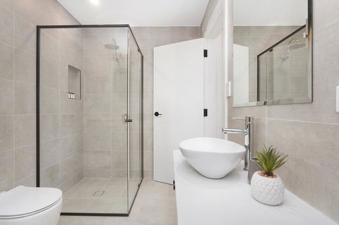 Modern Guest House - Go Out 8