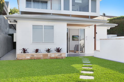Modern Guest House - Go Out 2