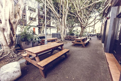 Clover Backpackers - Go Out 20