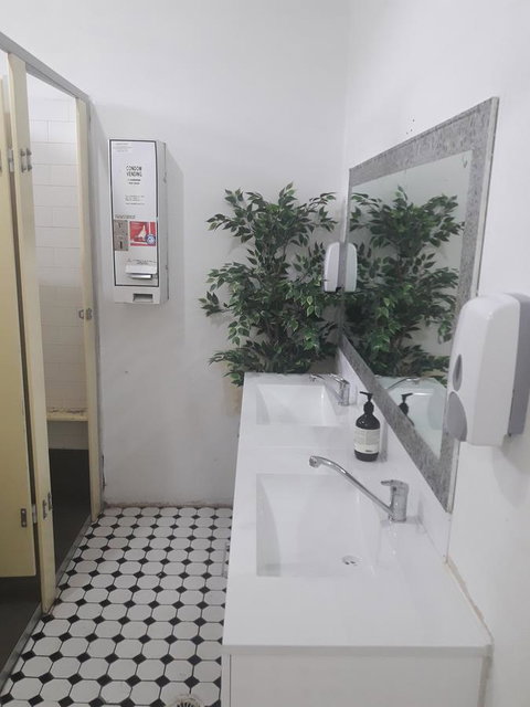 Clover Backpackers - Go Out 34