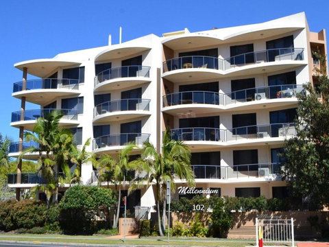 Millennium 102 With Pool In Complex - Go Out 6