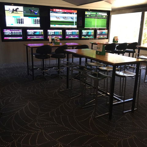 Panorama Bathurst - Pubs and Clubs 35