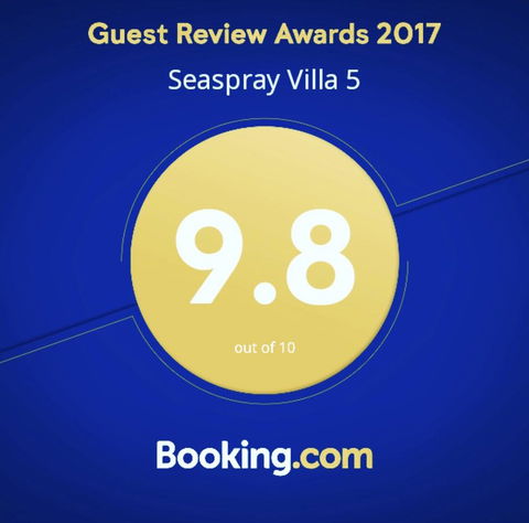 Seaspray Villa 5 - Pubs and Clubs 1
