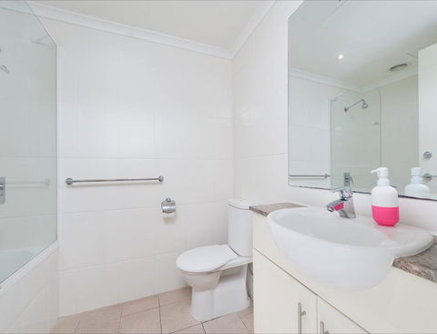 Seaspray Villa 5 - Pubs and Clubs 8