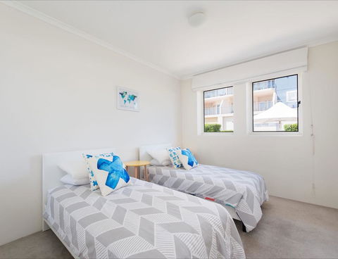 Seaspray Villa 5 - Pubs and Clubs 10
